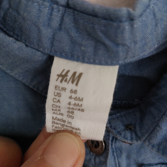 5/25 H&M girls denim blouse - Picture 3 of 3
